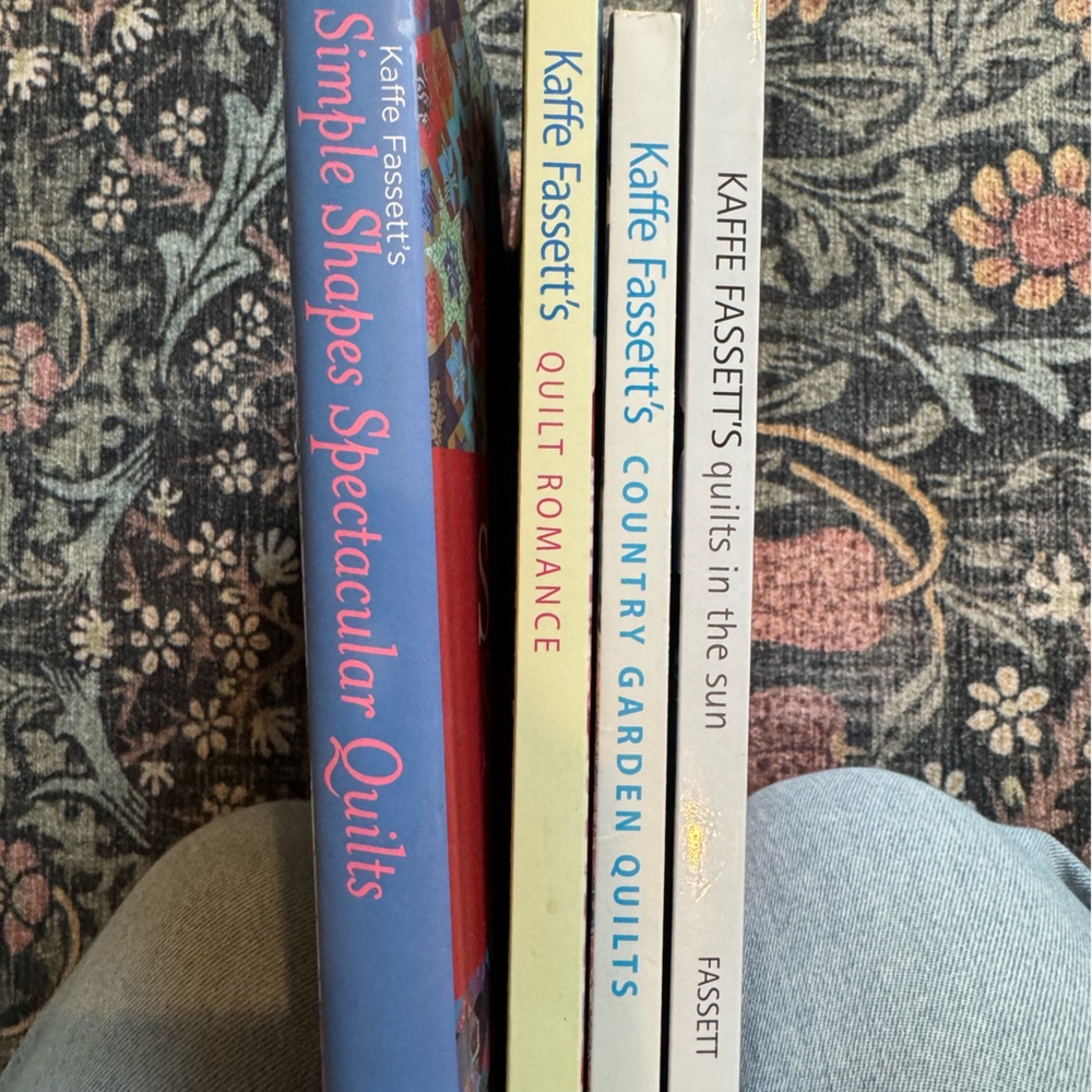 Kaffe Fassett Quilting Books Set of 4 Excellent Condition - Picture 2 of 6